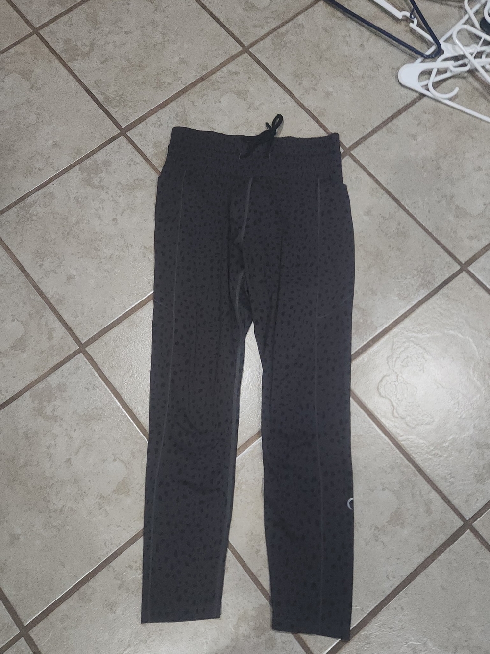 ZYIA Active Charcoal Gray Cheetah Print Athletic Leggings